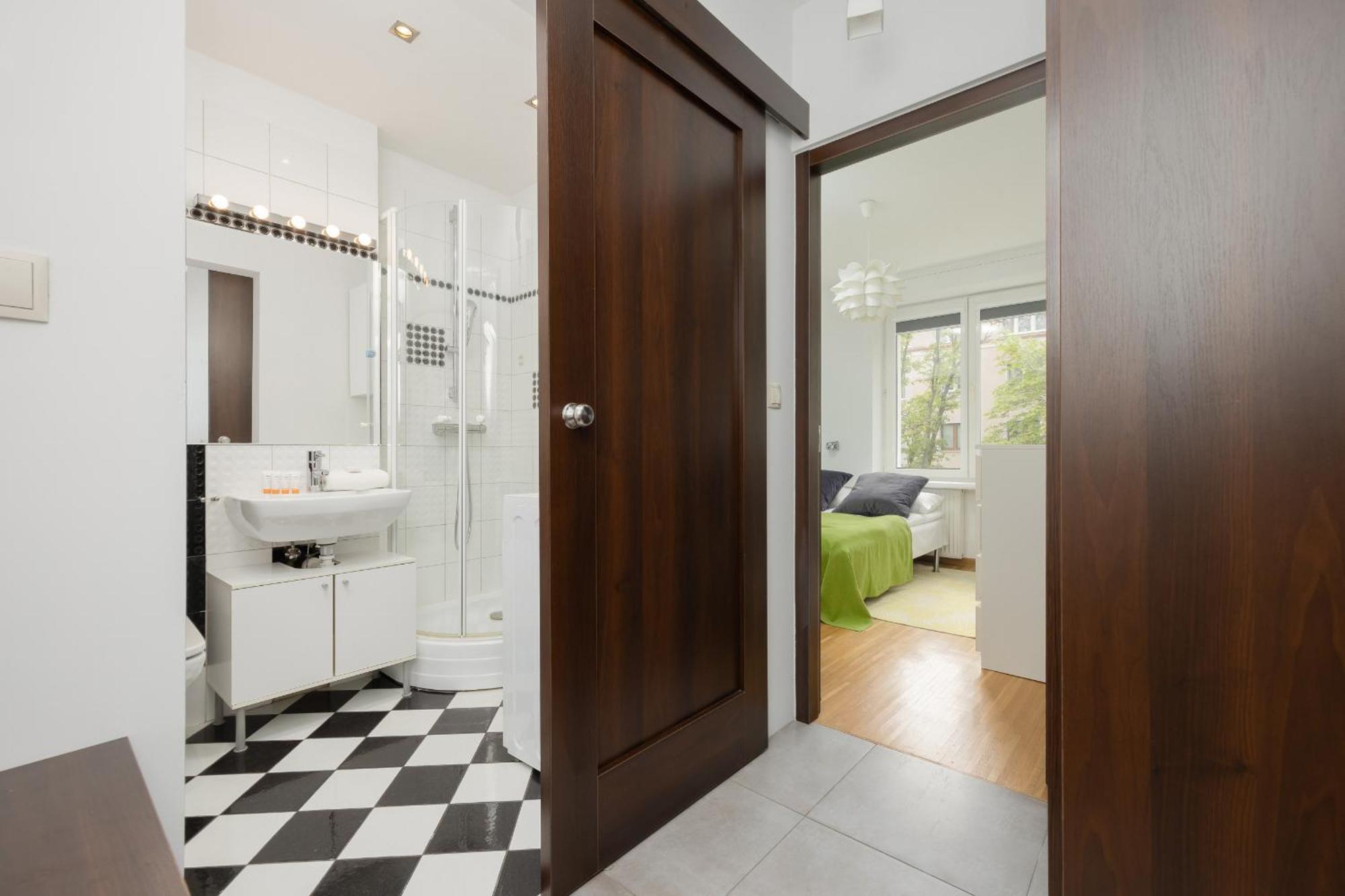 Sunny In The Heart Of By Renters Leilighet *