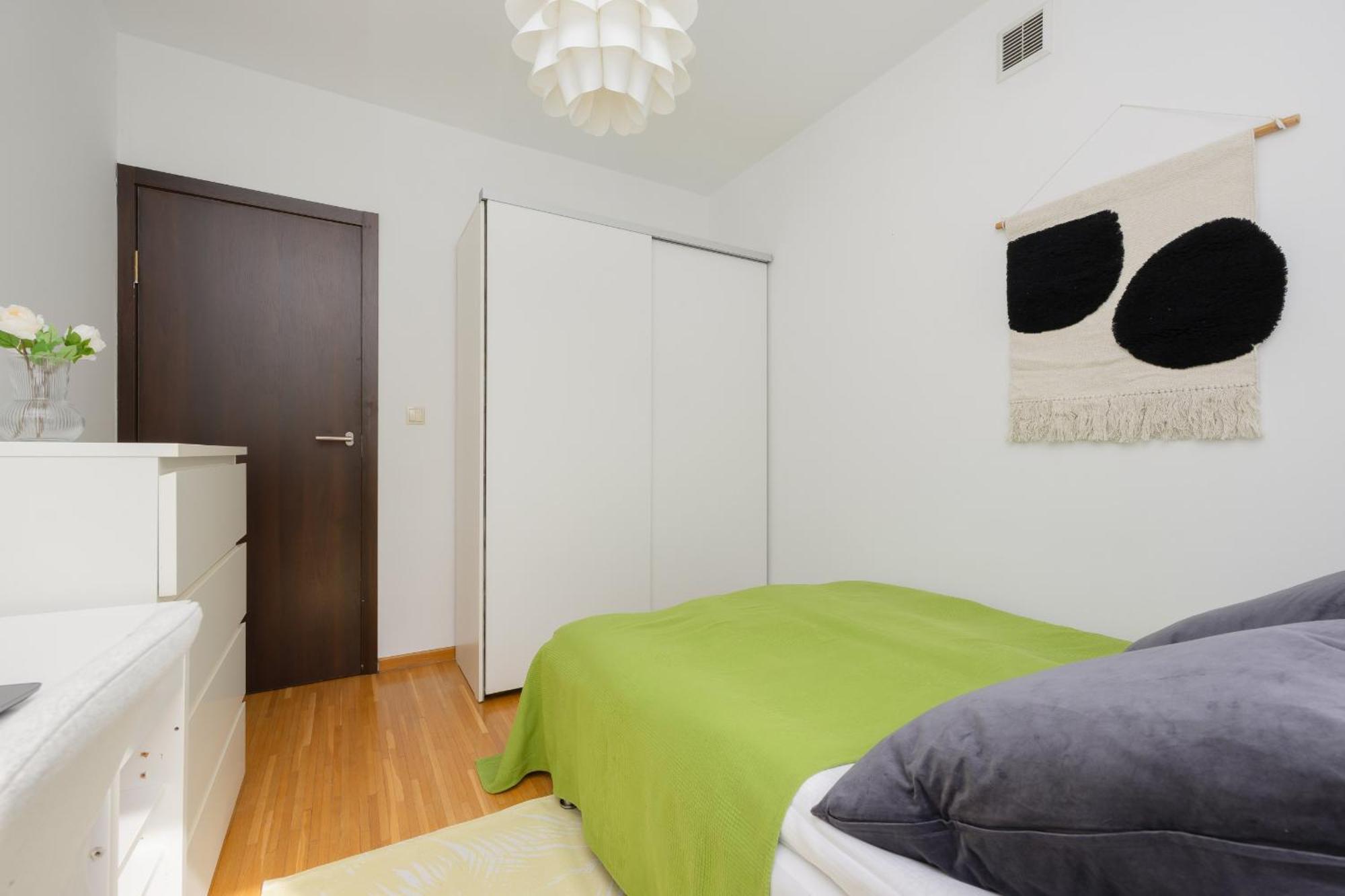 Sunny In The Heart Of By Renters Leilighet