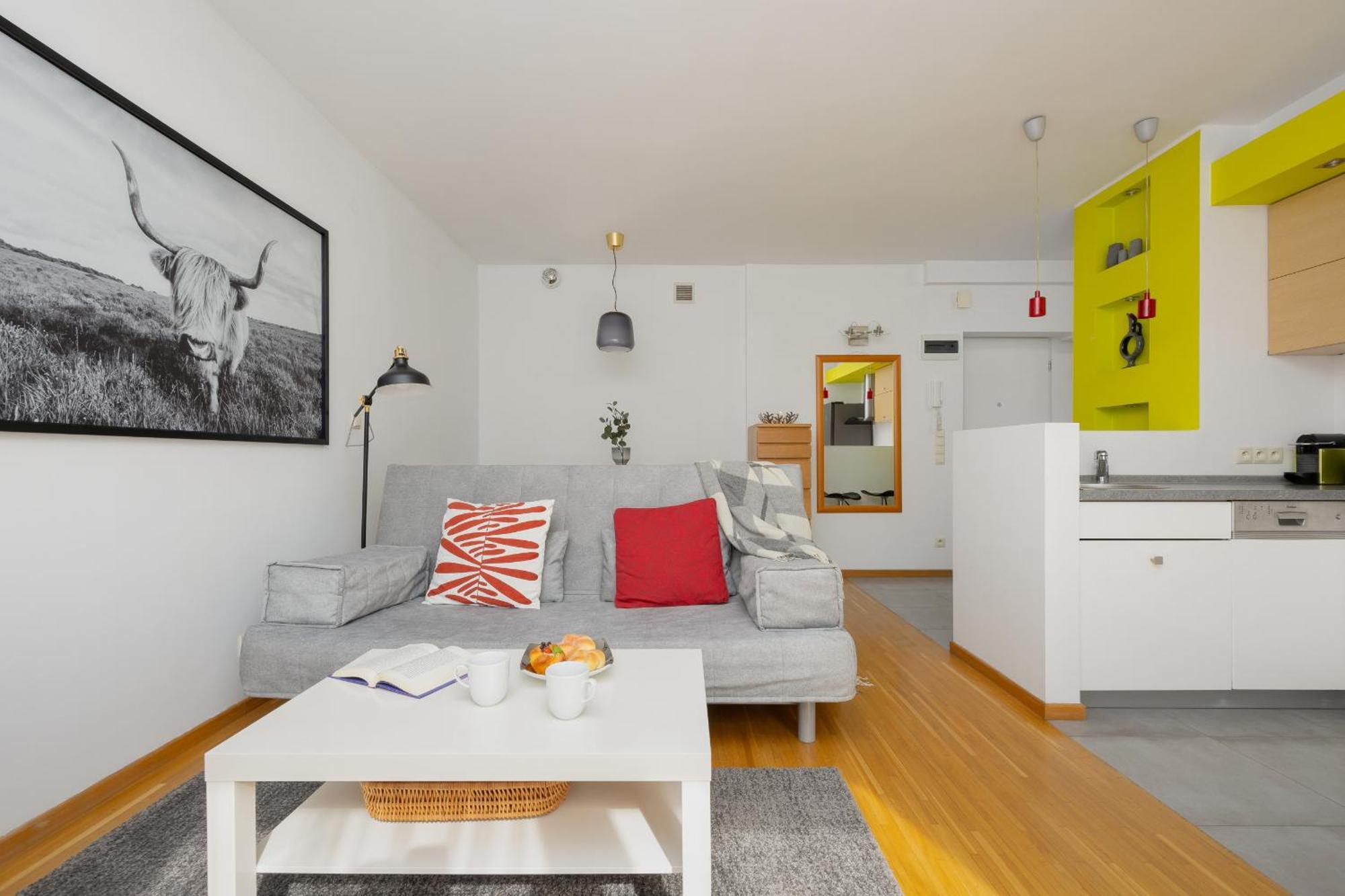 Apartmán Sunny In The Heart Of By Renters Varšava